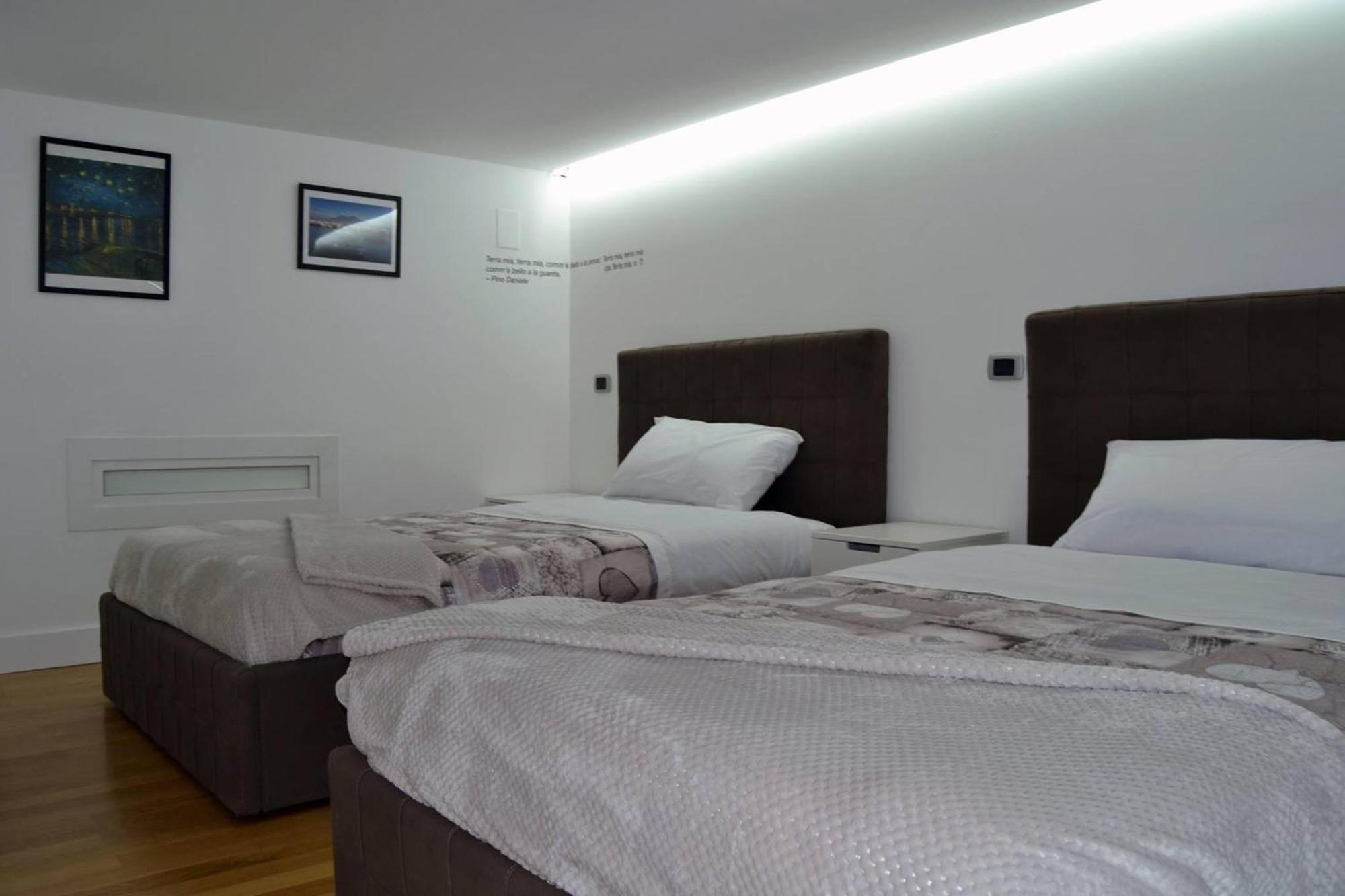 Napoli Centro, Dm Luxury Apartments 外观 照片